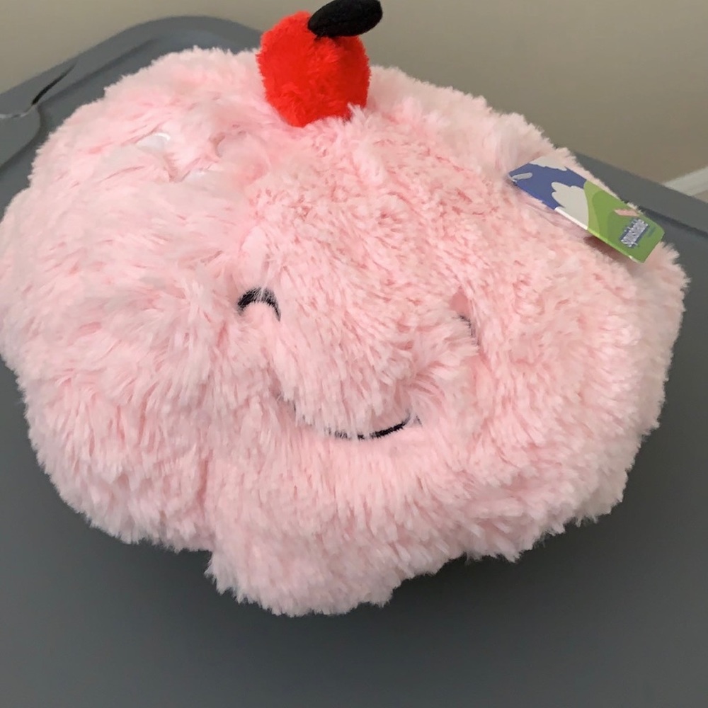 Mini Squishable Pink Cupcake NWT
